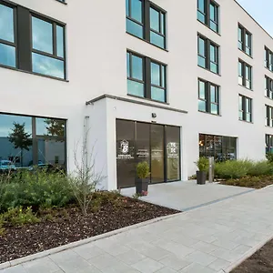 Super 8 By Wyndham North *** Múnich